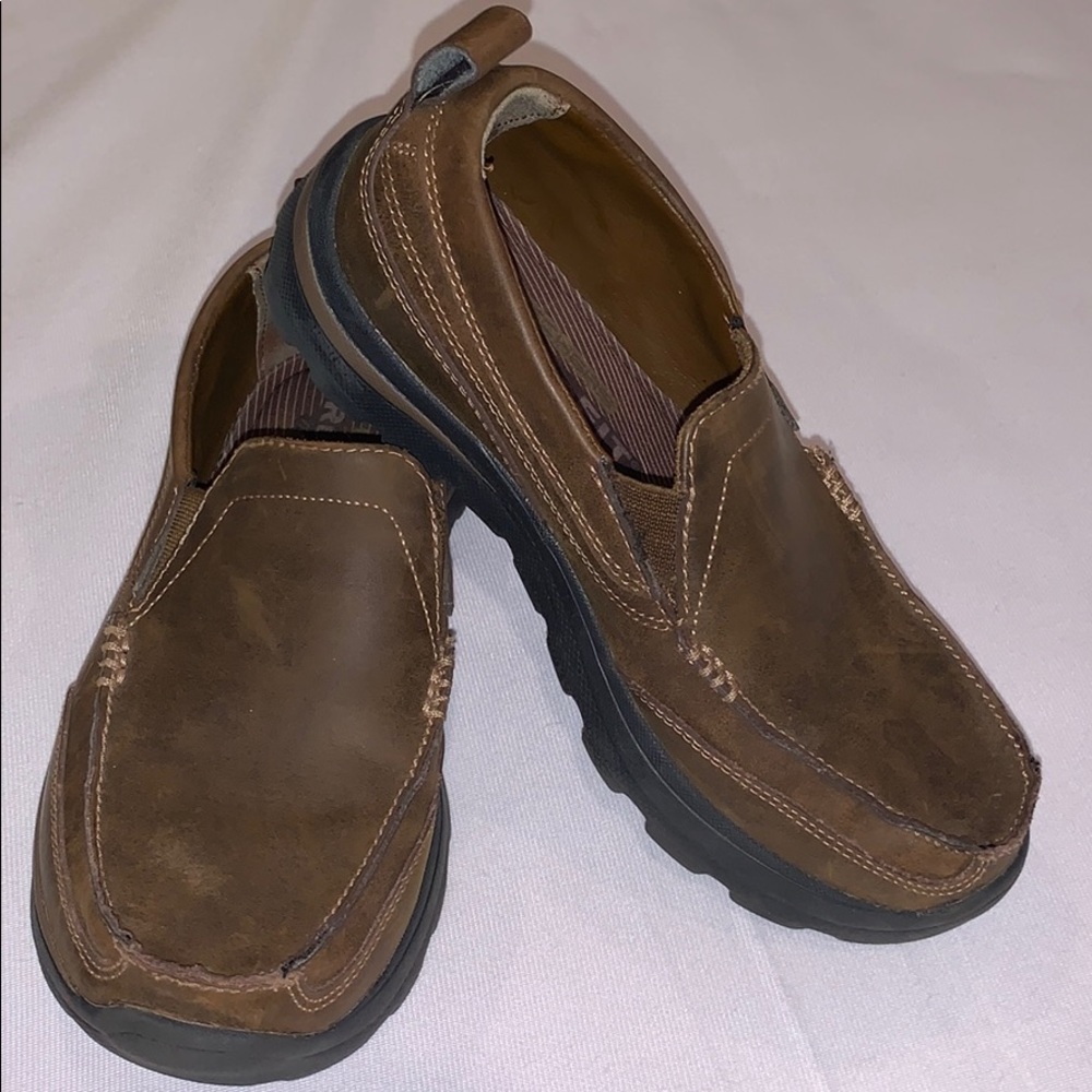 Boy’s Skechers loafers